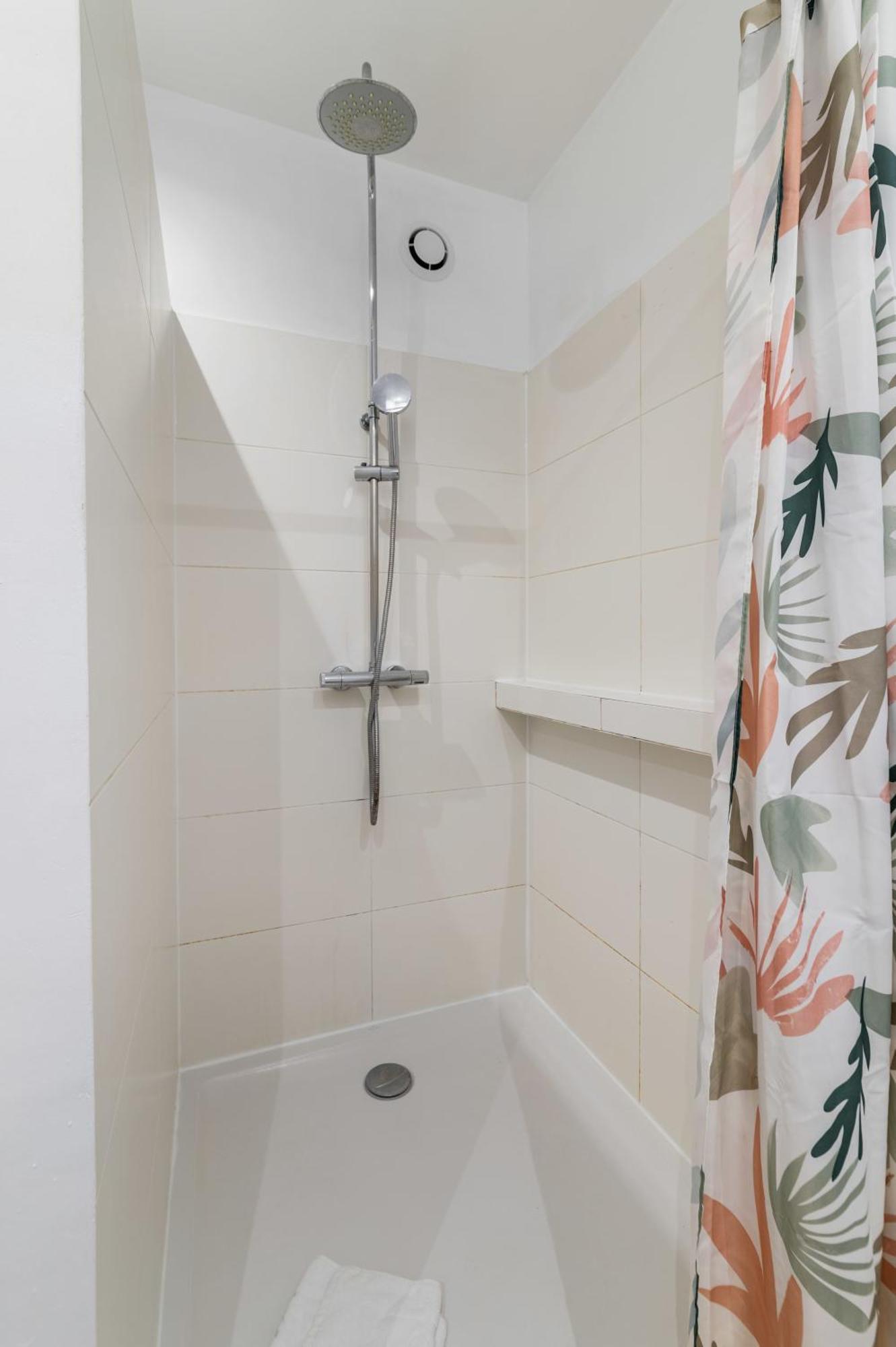 Appartement Familial Proche Des Commerces - 8P - Flat-Guest 巴黎 外观 照片